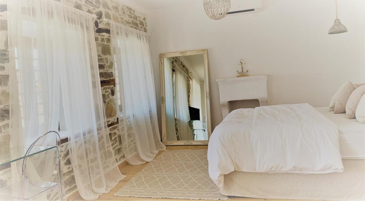 Villa 1880 Agios Nikolaos  Buitenkant foto